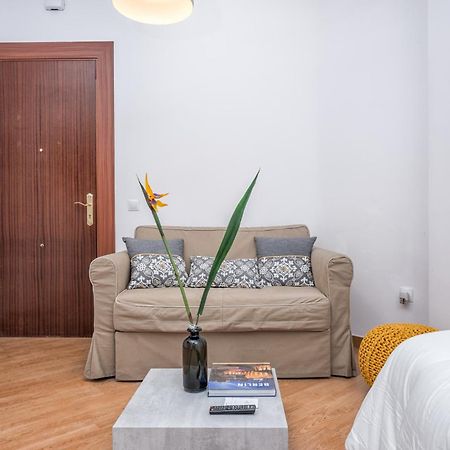 Apartamentos Bolsa Larios Малага Екстер'єр фото