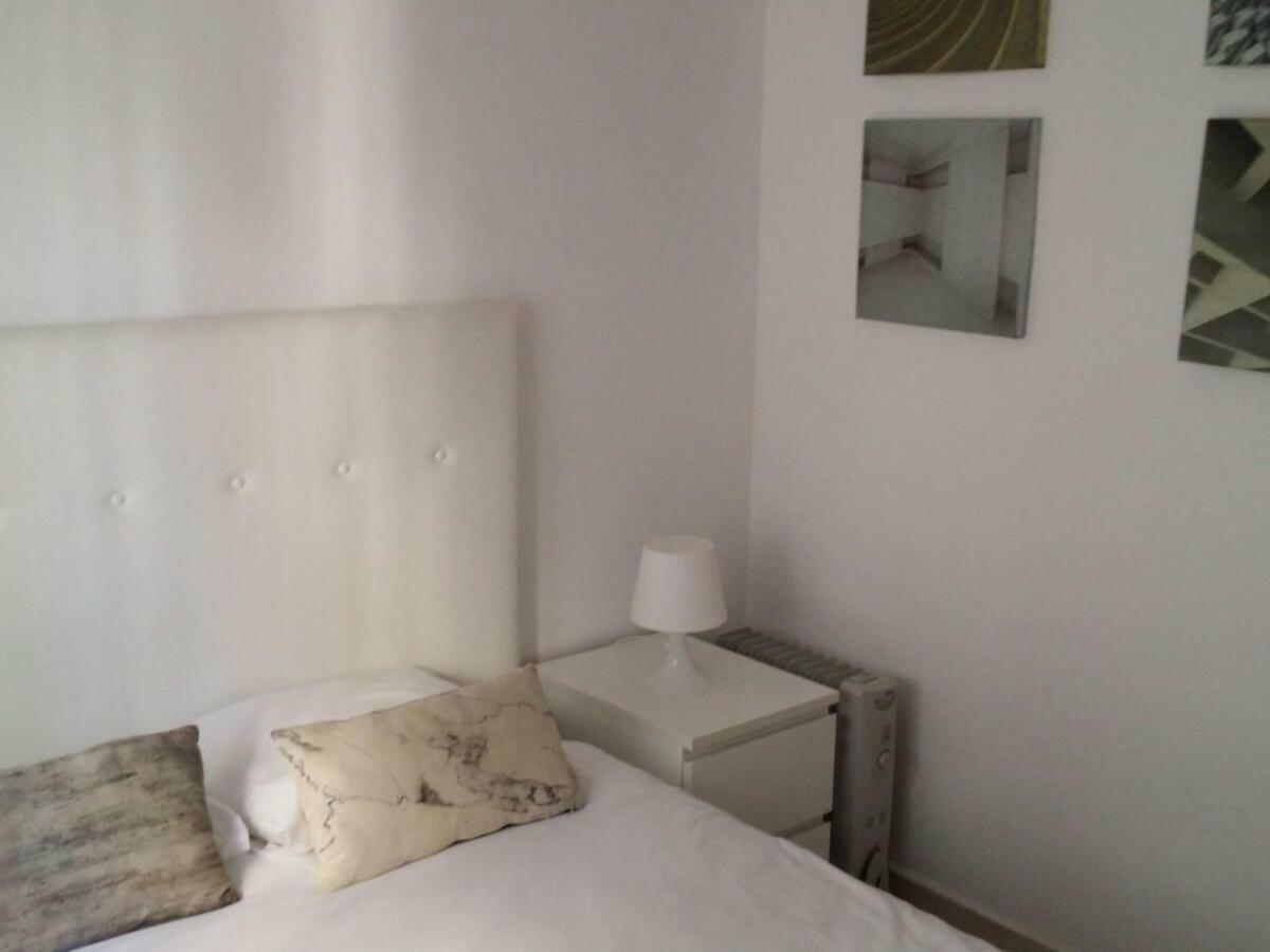 Apartamentos Bolsa Larios Малага Екстер'єр фото
