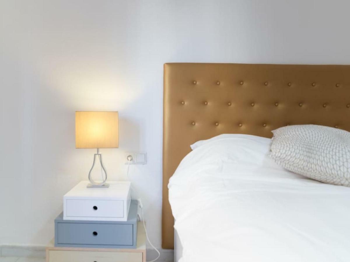 Apartamentos Bolsa Larios Малага Екстер'єр фото