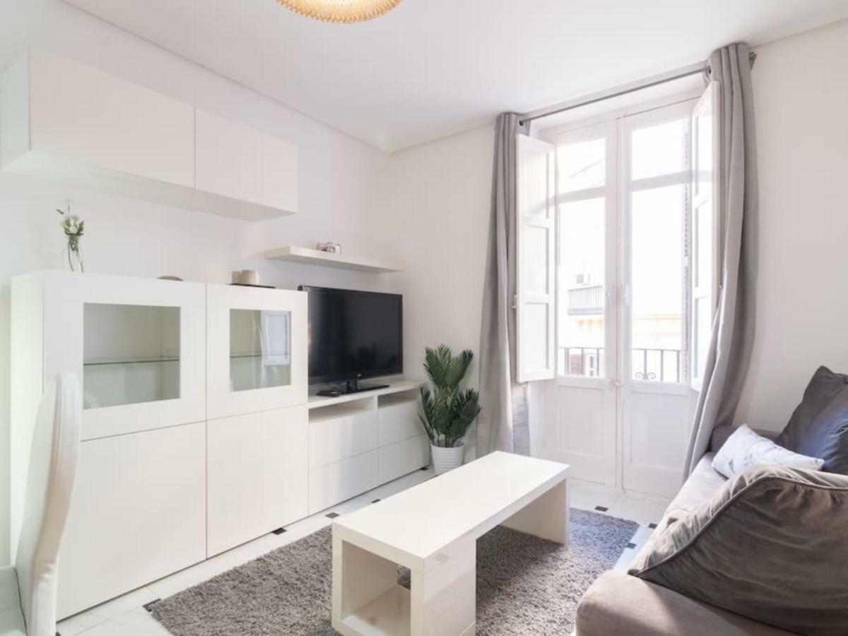 Apartamentos Bolsa Larios Малага Екстер'єр фото