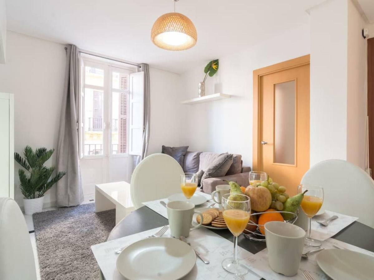 Apartamentos Bolsa Larios Малага Екстер'єр фото