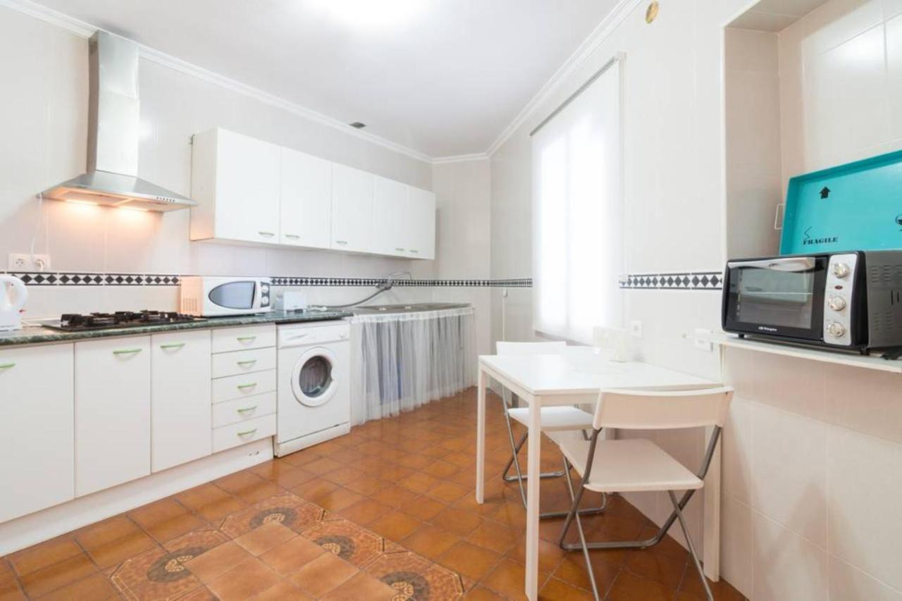 Apartamentos Bolsa Larios Малага Екстер'єр фото