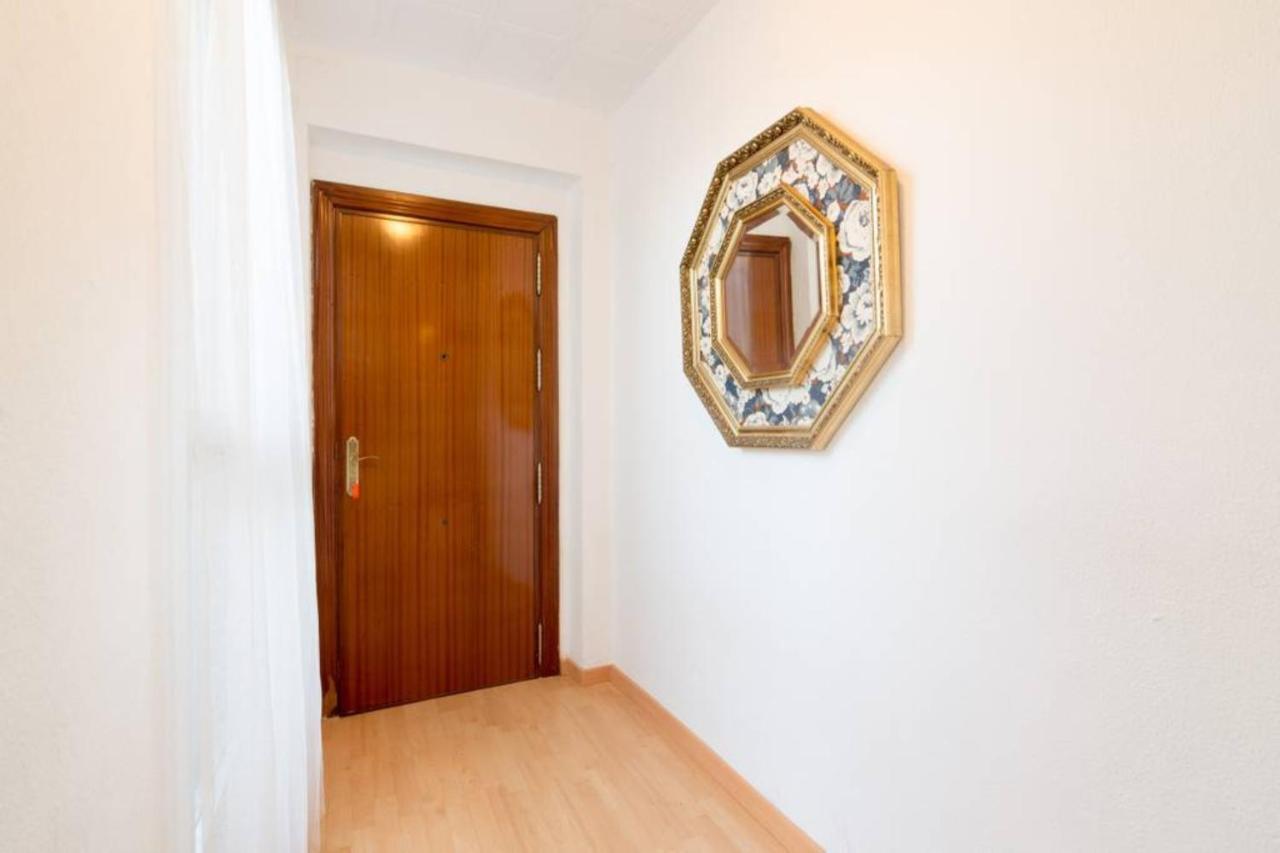 Apartamentos Bolsa Larios Малага Екстер'єр фото