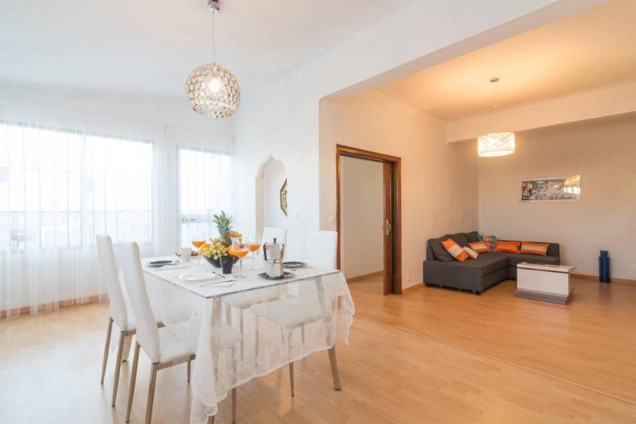 Apartamentos Bolsa Larios Малага Екстер'єр фото