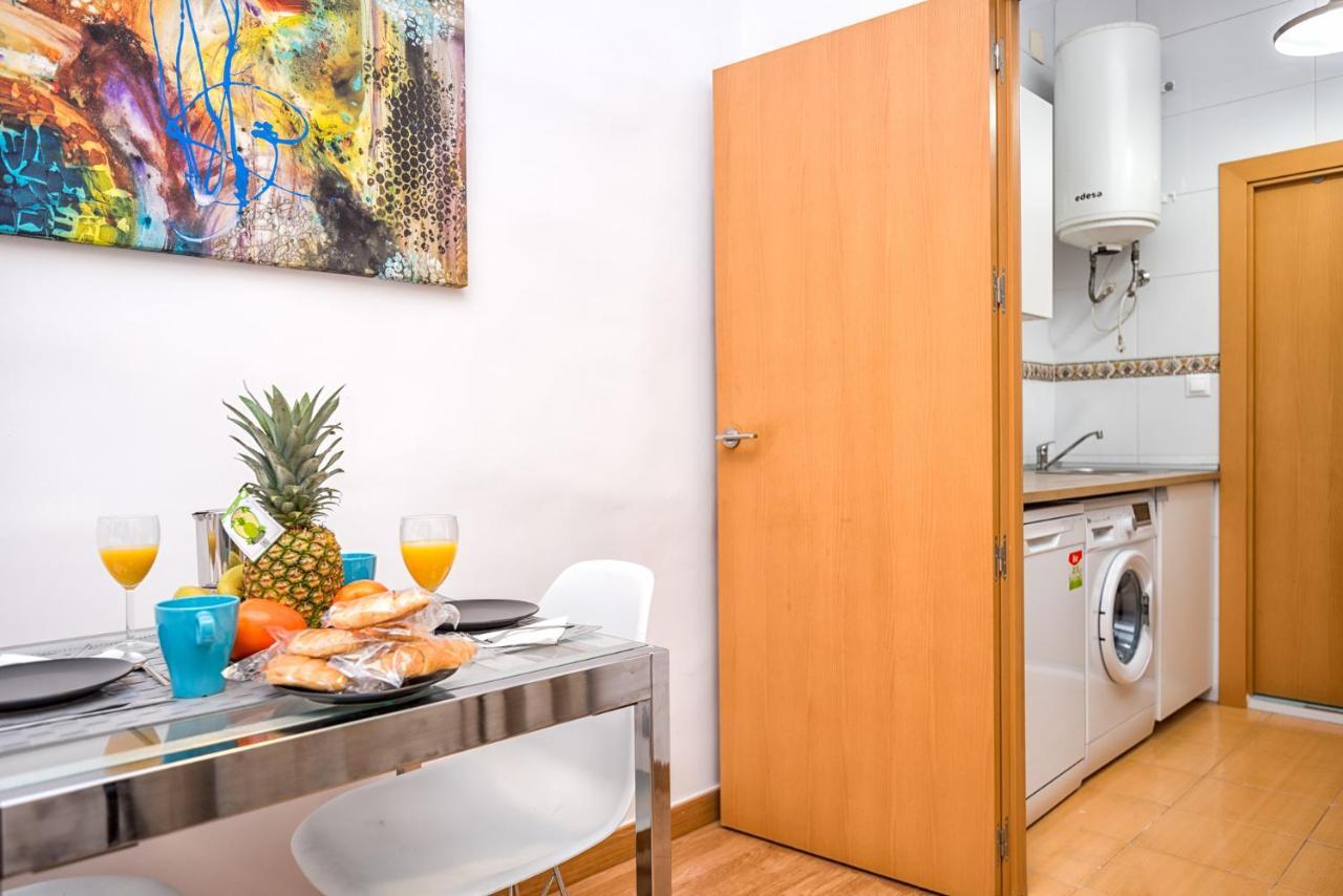 Apartamentos Bolsa Larios Малага Екстер'єр фото