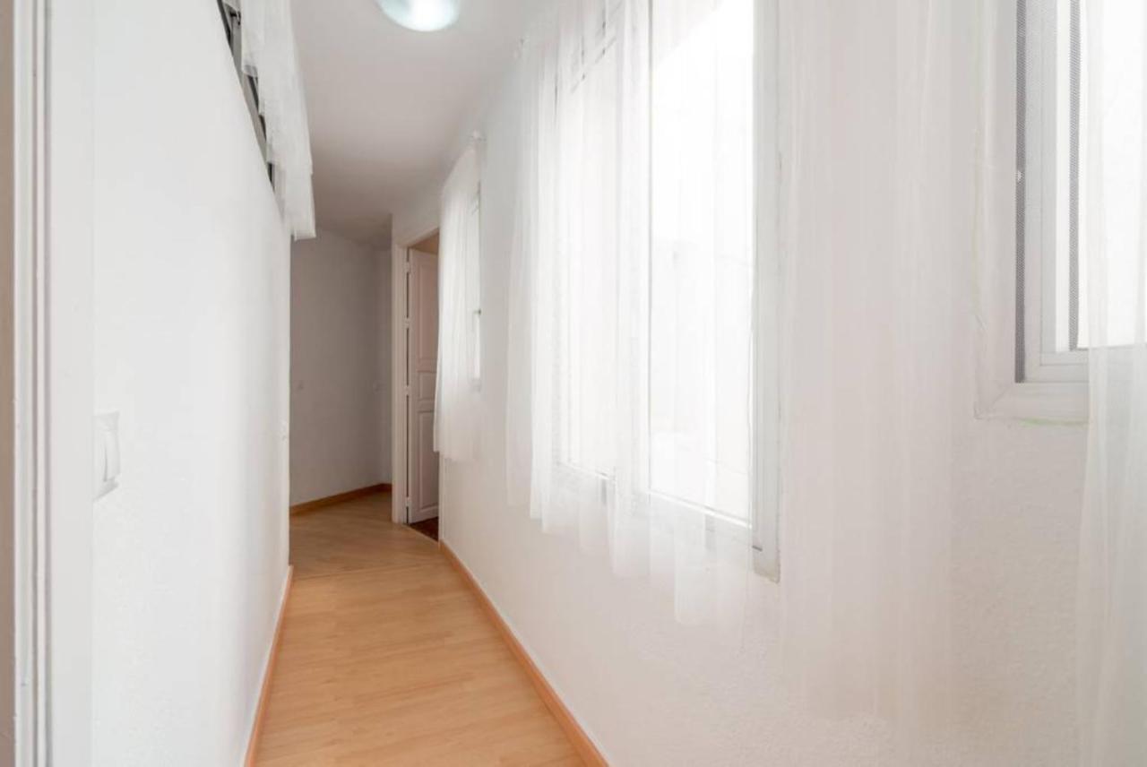 Apartamentos Bolsa Larios Малага Екстер'єр фото