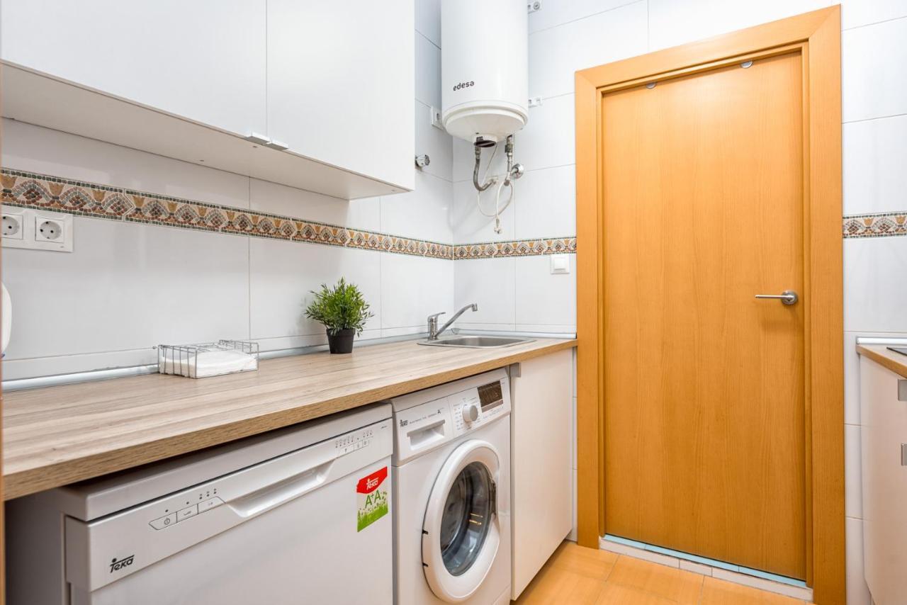 Apartamentos Bolsa Larios Малага Екстер'єр фото