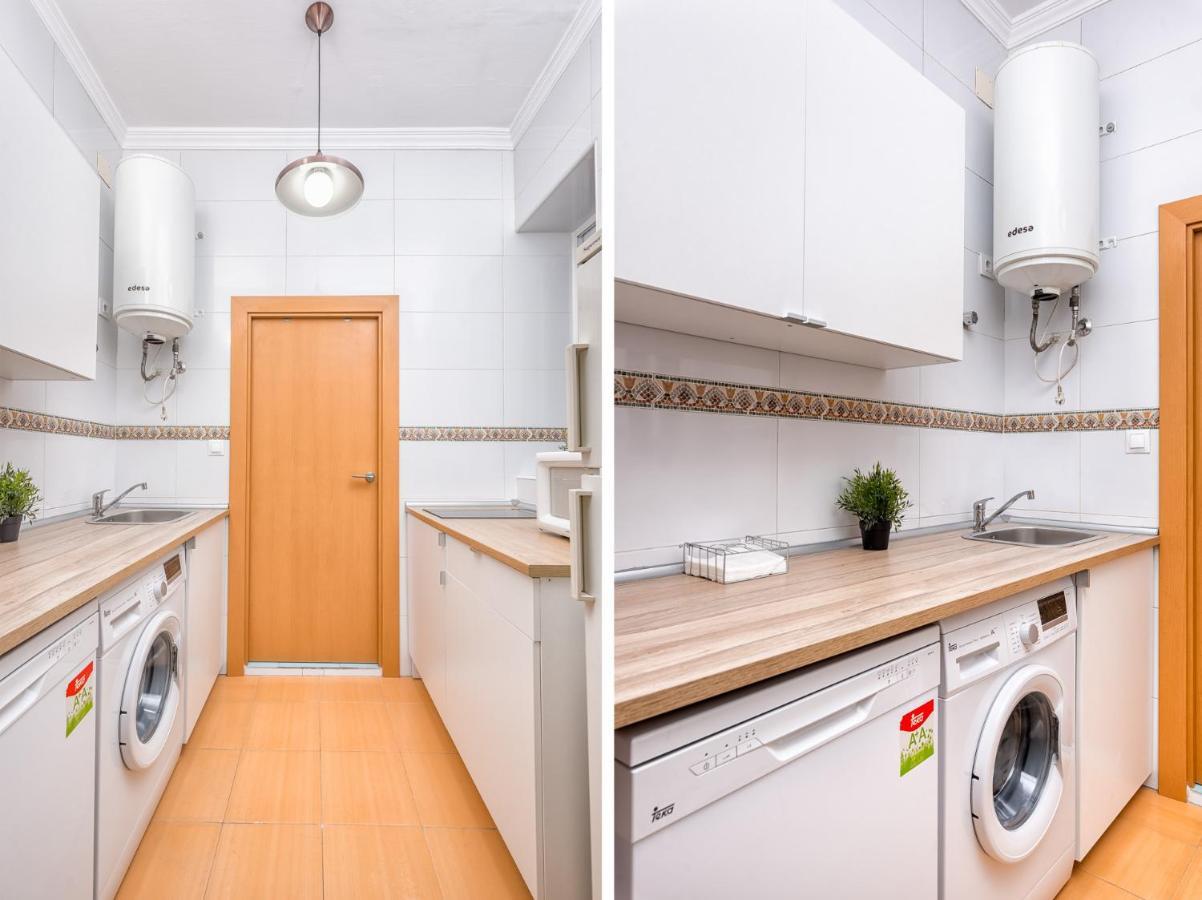 Apartamentos Bolsa Larios Малага Екстер'єр фото